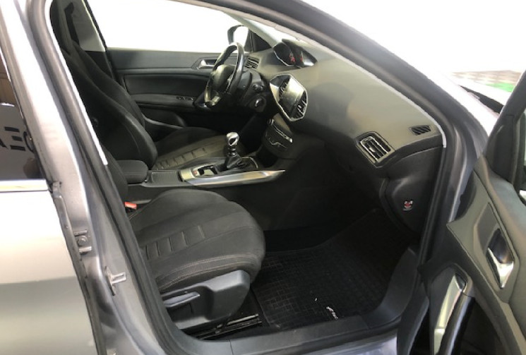 Peugeot 308 1.2 FELINE 130 CV