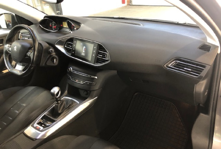 Peugeot 308 1.2 FELINE 130 CV