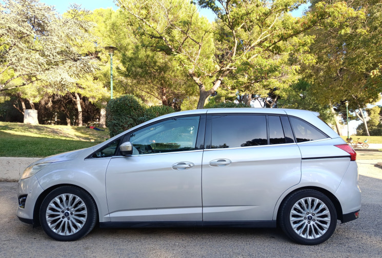 Ford GRAND C-MAX 1.6 TDCI 110 CH - 7 Places - FULL OPTION - Hayon éléc - Cuir chauffant -