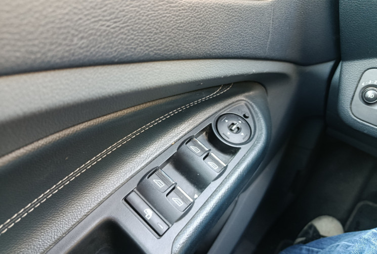 Ford GRAND C-MAX 1.6 TDCI 110 CH - 7 Places - FULL OPTION - Hayon éléc - Cuir chauffant -