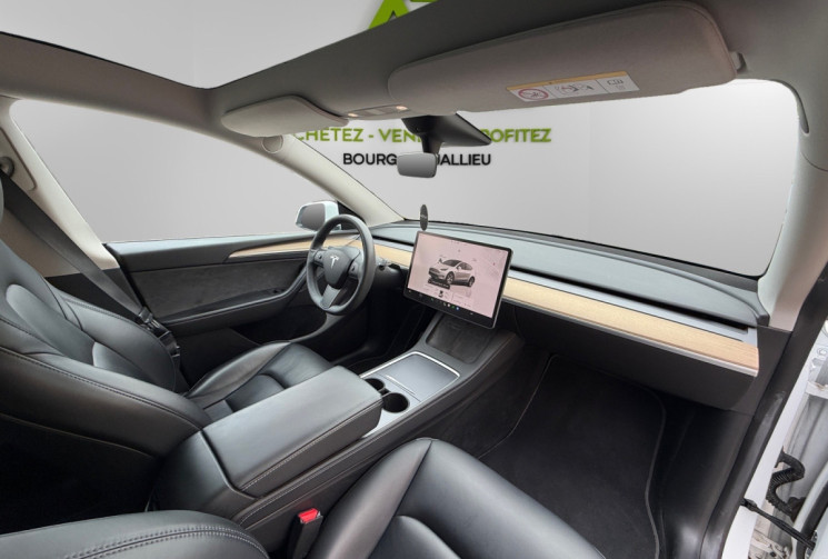 Tesla Model Y STANDARD RANGE / 299 CH / SOH 90.5%