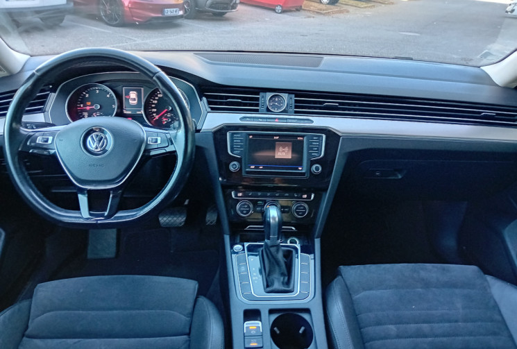 Volkswagen Passat 1.6 TDI Carat 120 ch BlueMotion Technology DSG7
