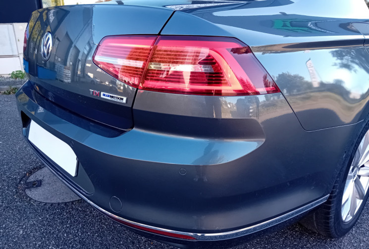 Volkswagen Passat 1.6 TDI Carat 120 ch BlueMotion Technology DSG7