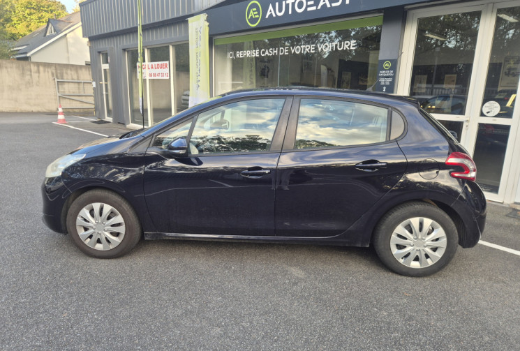 Peugeot 208 1.4 hdi Envy