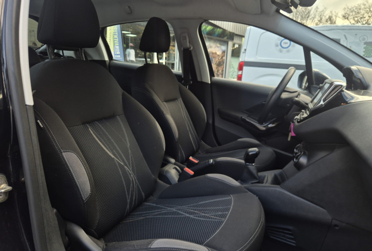 Peugeot 208 1.4 hdi Envy