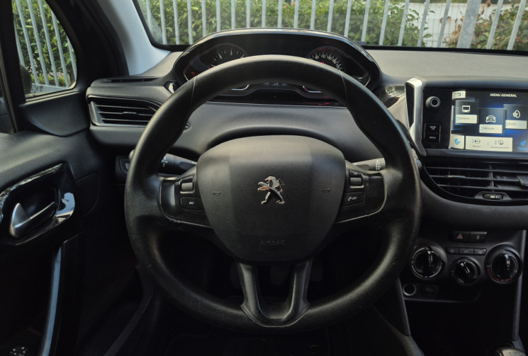 Peugeot 208 1.4 hdi Envy