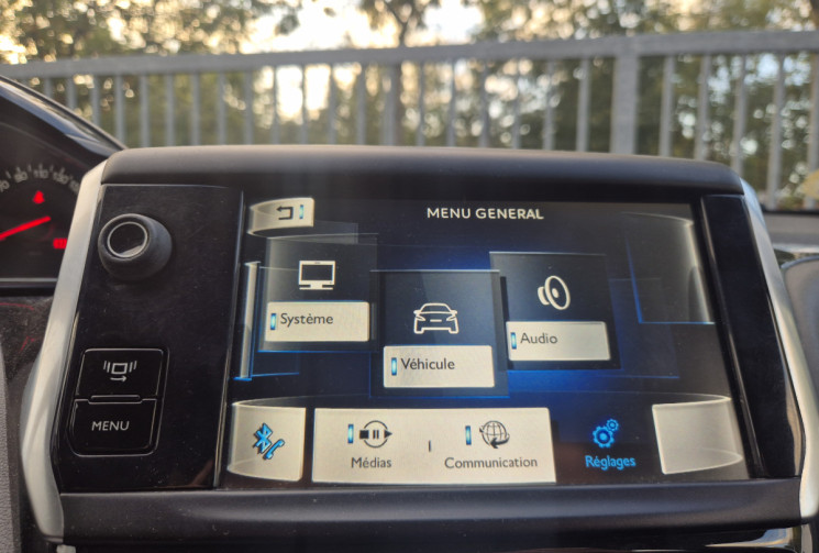 Peugeot 208 1.4 hdi Envy