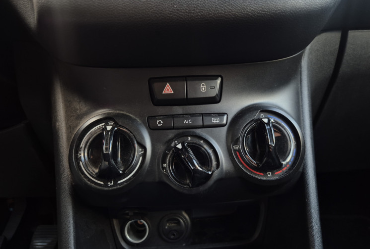 Peugeot 208 1.4 hdi Envy