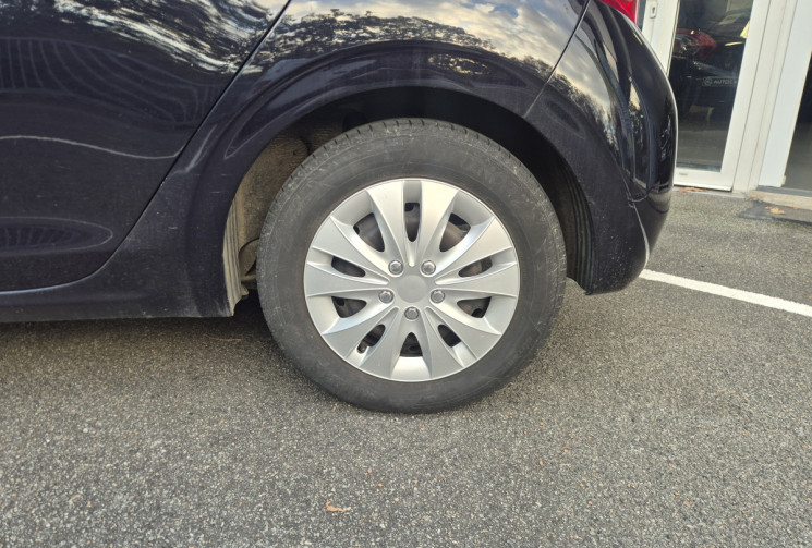 Peugeot 208 1.4 hdi Envy
