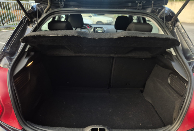 Peugeot 208 1.4 hdi Envy