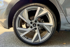 Audi A3 SPORTBACK S-Line 35 TDi 150 S-Tronic / NEUVE / Toit ouvrant / Sonos / 360° / Garantie 09/28
