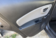 Toyota Yaris 1.5 HSD 100 DYNAMIC ( BOITE AUTO)