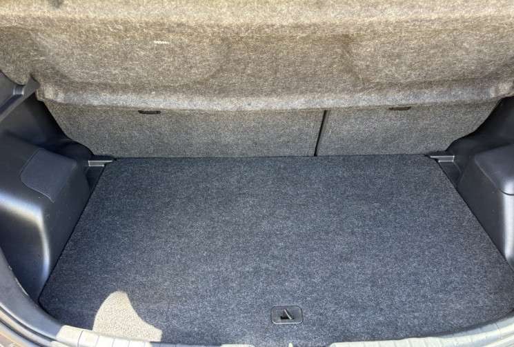 Toyota Yaris 1.5 HSD 100 DYNAMIC ( BOITE AUTO)