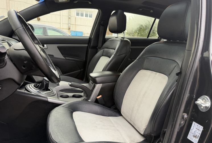 Kia Sportage 1.7 CRDi 115 Active * Suréquipé / Cuir alcantara / Toit ouvrant / Caméra