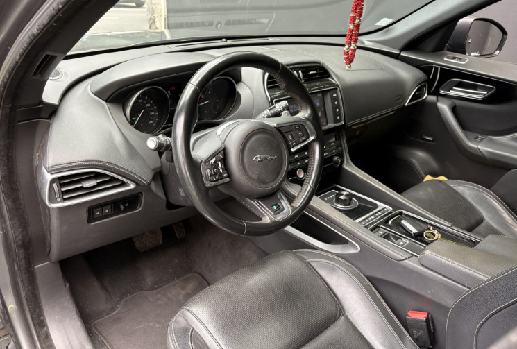 Jaguar F-Pace 20d 2.0D AWD 180cv R-DYNAMIC