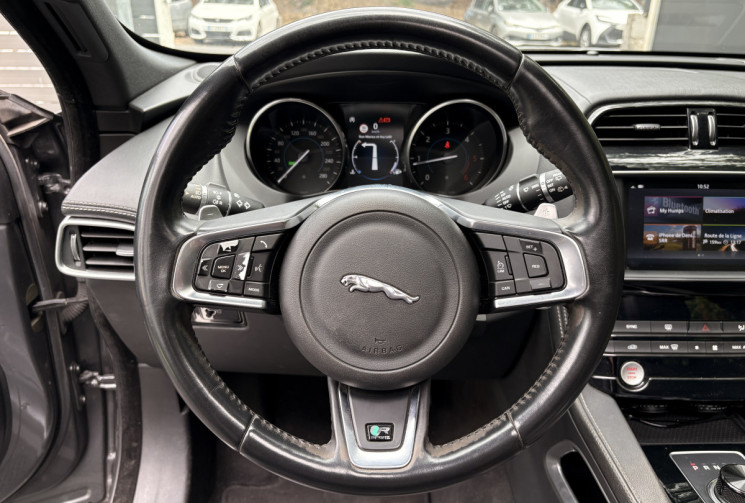 Jaguar F-Pace 20d 2.0D AWD 180cv R-DYNAMIC