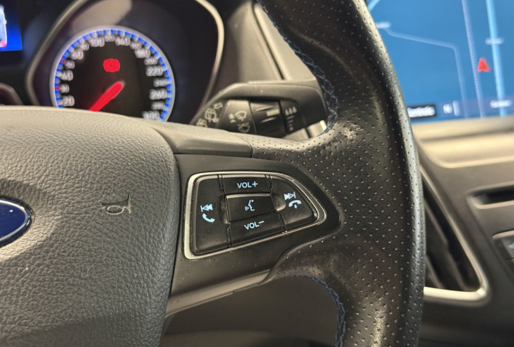 Ford Focus Phase 2 RS 2.3 Ti-VCT 350 ch • BLEU NITROUS • BAQUETS • SONY • PREMIERE MAIN