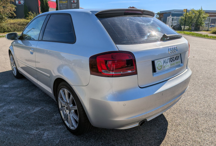 Audi A3  1.6 TDI 105 AMBIENTE DPF