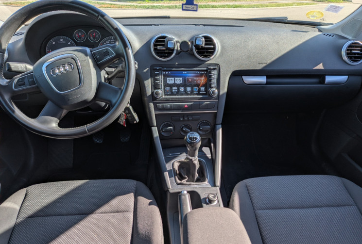 Audi A3  1.6 TDI 105 AMBIENTE DPF