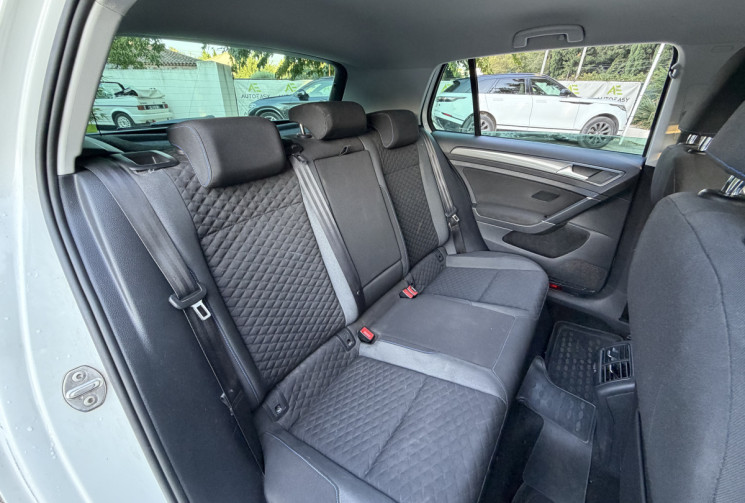 Volkswagen Golf 1.0 TSI 115 Connect DSG7 / Distribution OK / Carplay / Cockpit / Caméra / Keyless
