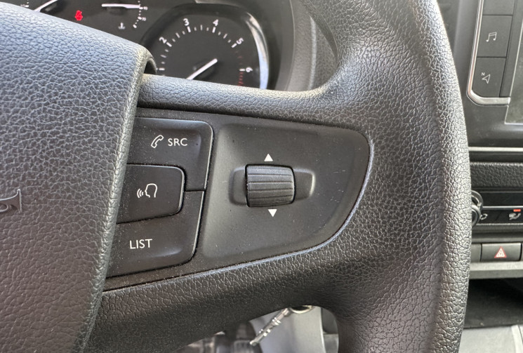 Peugeot Expert 2.0 BlueHDI 122 cv * L2H1 * Radars AV AR * Carplay * TVA récupérable* Serrures