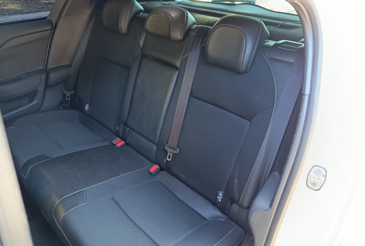 Citroën DS4 1.6 HDI 115 CH - SO CHIC - Distrib faite - Clim Auto - Radars - Bluetooth