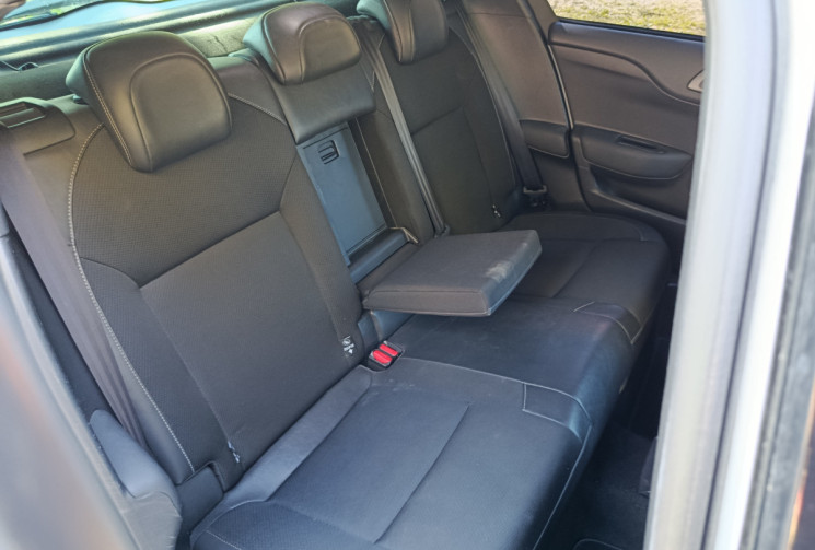 Citroën DS4 1.6 HDI 115 CH - SO CHIC - Distrib faite - Clim Auto - Radars - Bluetooth