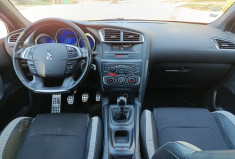 Citroën DS4 1.6 HDI 115 CH - SO CHIC - Distrib faite - Clim Auto - Radars - Bluetooth