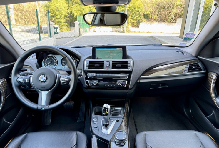 BMW Série 1 125i F21 LCI 218 ch Urban Chic BVA8 / Volant M Sport / Camera / Entretien BMW / 125