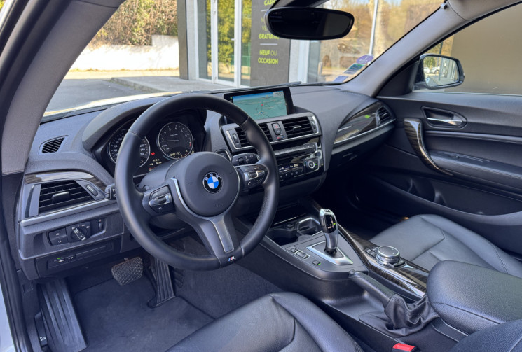 BMW Série 1 125i F21 LCI 218 ch Urban Chic BVA8 / Volant M Sport / Camera / Entretien BMW / 125