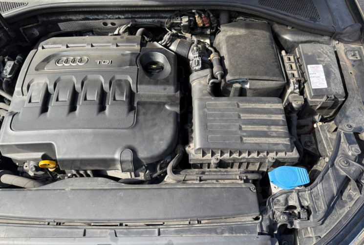 Audi A3 1.6 TDI S LINE