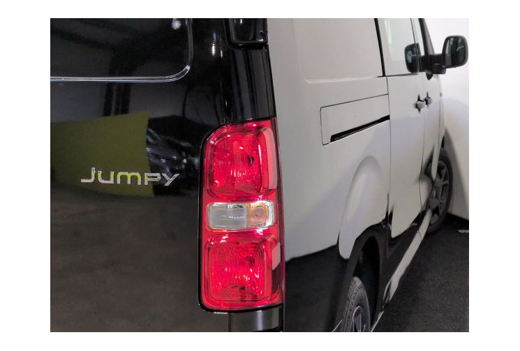 Citroen JUMPY III - Double Cab XL 2.2 BlueHDi 180 Noir Perla Nera