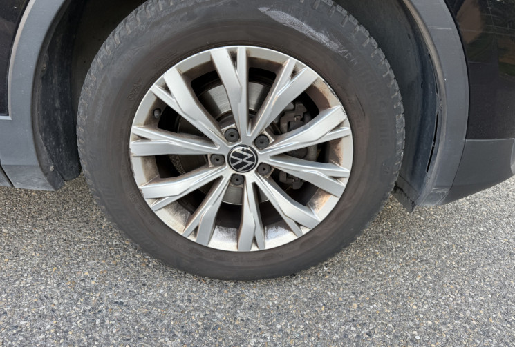 Volkswagen Tiguan 1.5 TSI 150 ch Life / Toit ouvrant / Coffre elec / HUD / Feux matrix