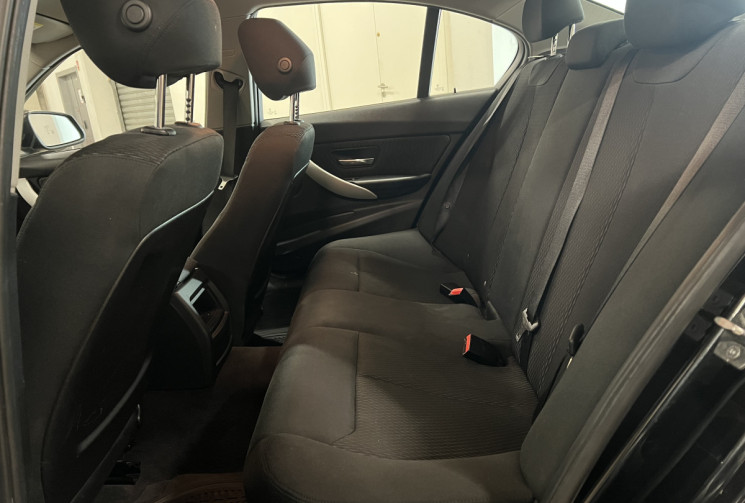 BMW Série 3 F30 - 320i Lounge 184 Très bel état / Suivi rigoureux BMW / Clim auto / Radar AR