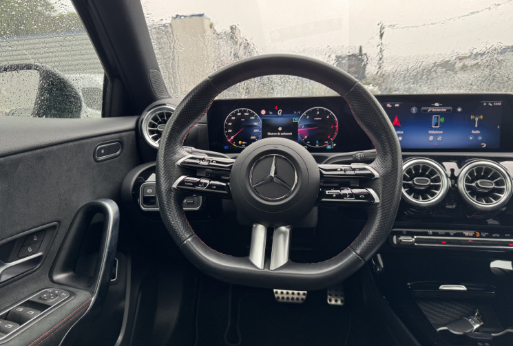 Mercedes CLASSE A BERLINE 180 D 116 CV AMG LINE 8G-DCT + TOIT OUVRANT 