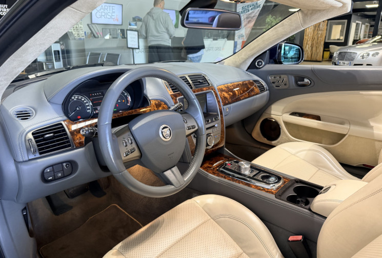 Jaguar XK 5.0 385 CH CONVERTIBLE