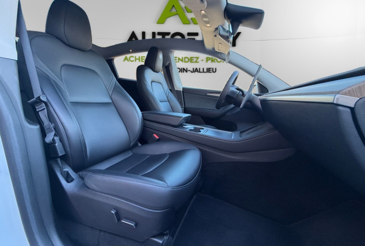 Tesla Model Y STANDARD RANGE / 299 CH / SOH 92.1%