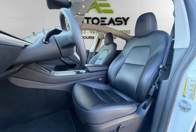 Tesla Model Y STANDARD RANGE / 299 CH / SOH 92.1%