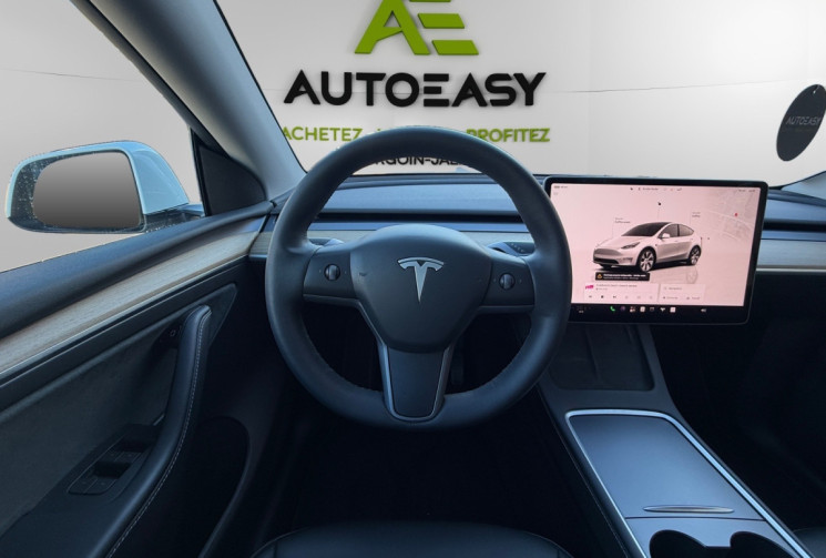 Tesla Model Y STANDARD RANGE / 299 CH / SOH 92.1%