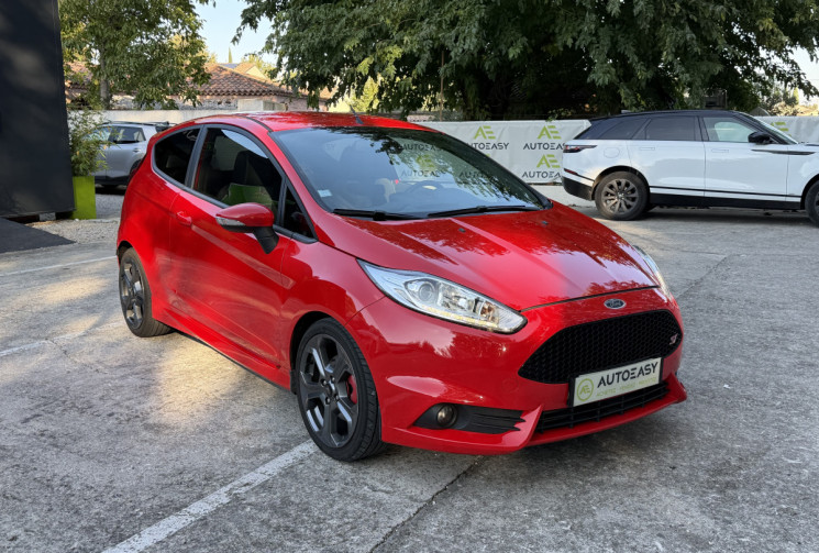 Ford Fiesta ST 1.6 EcoBoost 182 / Distribution Neuve / Sony / Recaro / Radars AR 