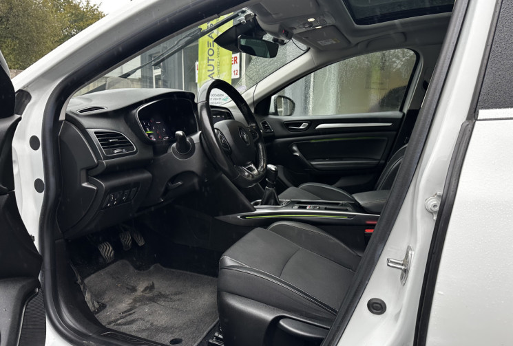 Renault Megane Estate 1.3 Tce 140ch Business Intens Attelage / Toit ouvrant / Entretien Renault