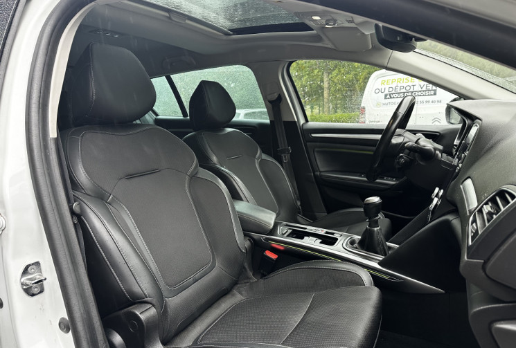 Renault Megane Estate 1.3 Tce 140ch Business Intens Attelage / Toit ouvrant / Entretien Renault