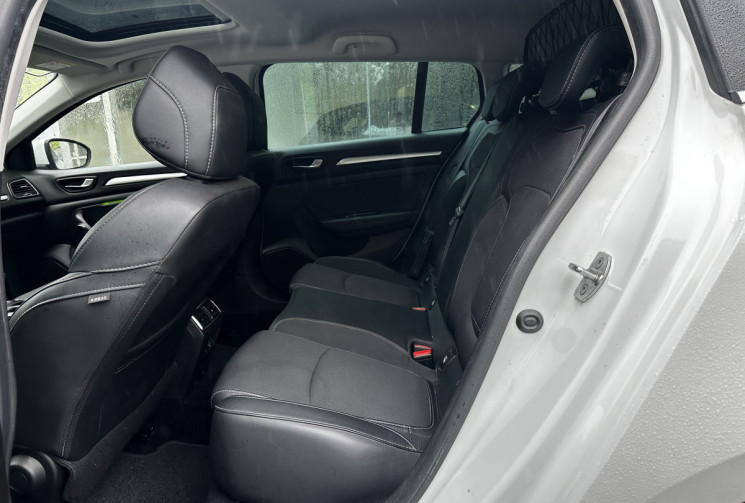 Renault Megane Estate 1.3 Tce 140ch Business Intens Attelage / Toit ouvrant / Entretien Renault