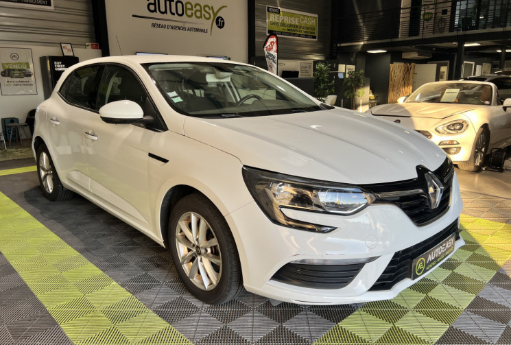 Renault Megane 1.3 TCE 115 CH ZEN BVM6