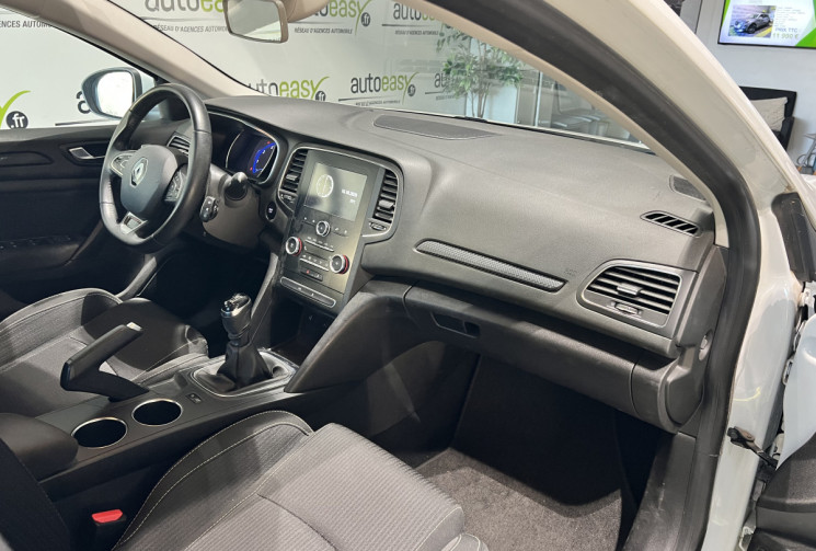 Renault Megane 1.3 TCE 115 CH ZEN BVM6