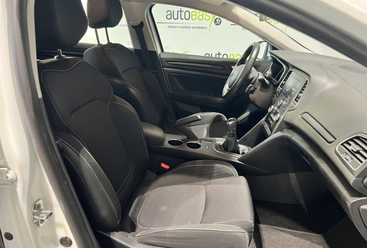 Renault Megane 1.3 TCE 115 CH ZEN BVM6