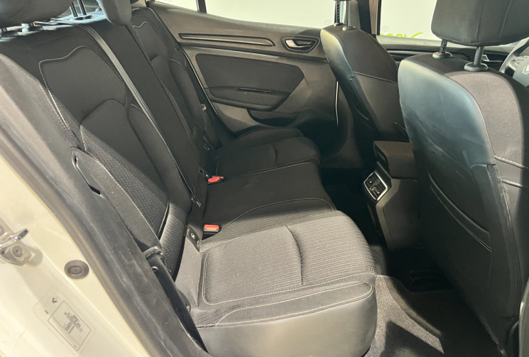 Renault Megane 1.3 TCE 115 CH ZEN BVM6
