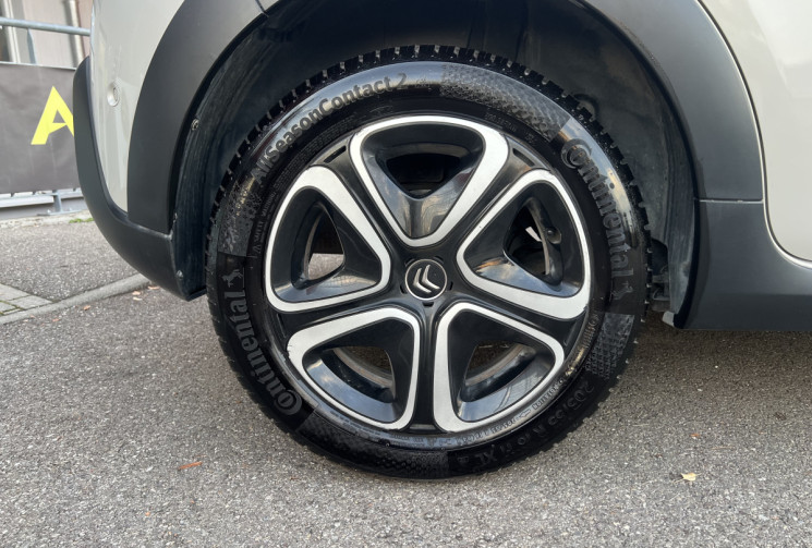 Citroën C3 1.2 VTi SHINE / Courroie de distribution changée 10/2025