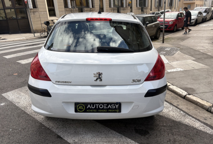 Peugeot 308 5 PORTES 1.6 HDi 90 CH PACK CONFORT distribution a prevoir
