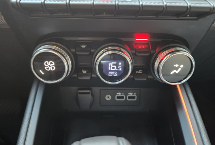 Renault CLIO V techno E-TECH 1.6 i 145 Hybrid Origine France 2eme main 